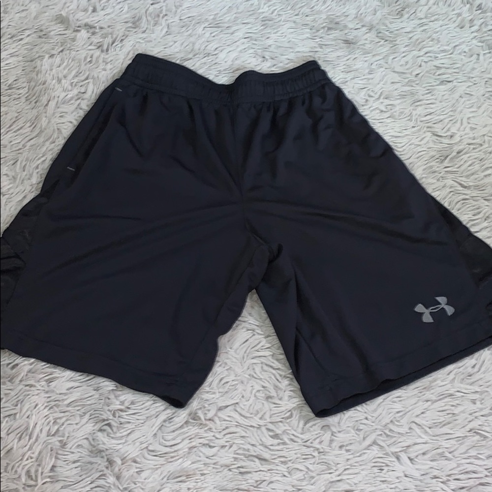 Under armor black mesh basketball shorts